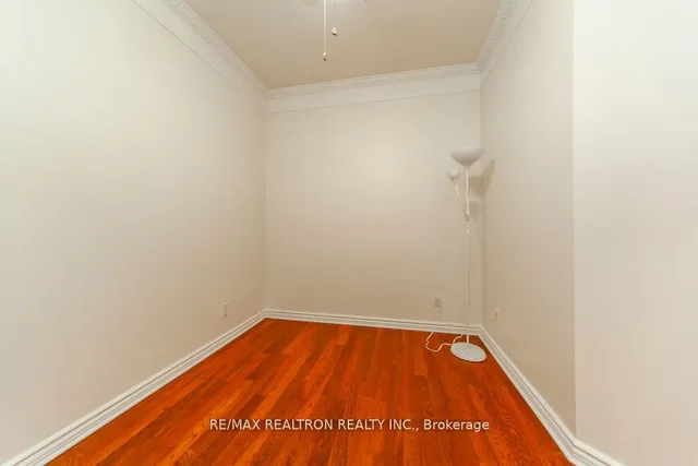 Additional image 30 of 555 Yonge St Unit #309