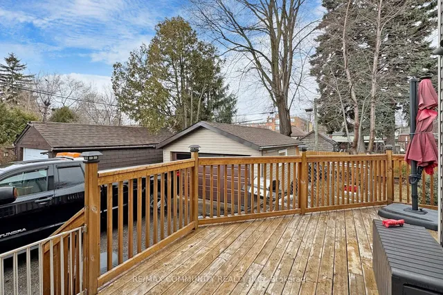 Additional image 25 of 142 Meighen Ave