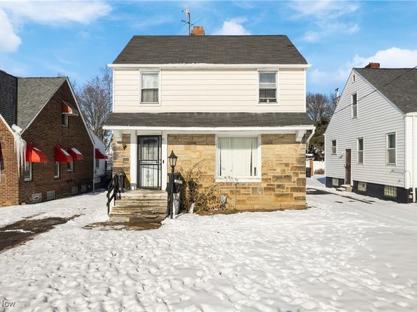 15809 Throckley Ave, Cleveland, OH 44128