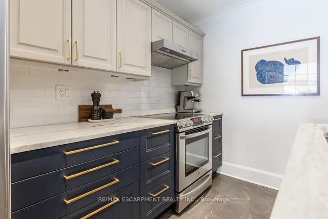 Additional image 5 of 234 Province St