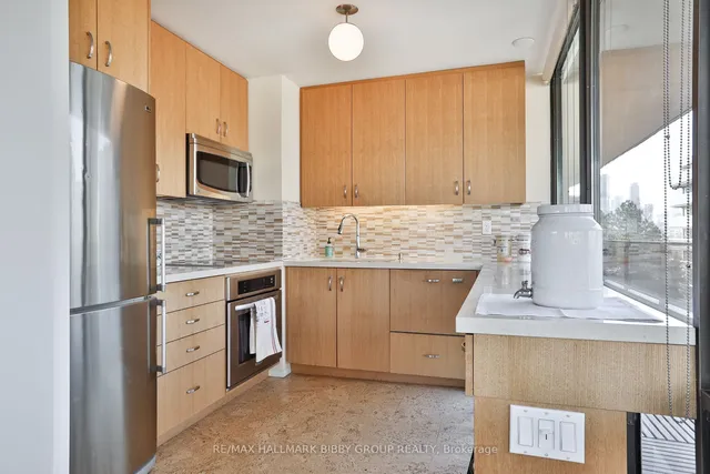 Additional image 9 of 20 Avoca Ave Unit 601