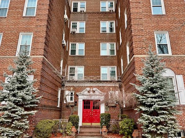 243 78th St APT 6H, Brooklyn, NY 11209