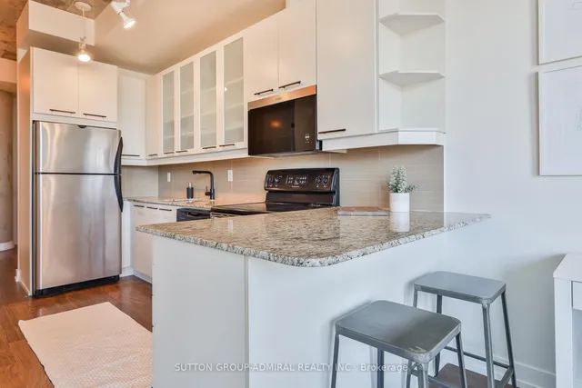 Additional image 6 of 66 Portland St Unit 807