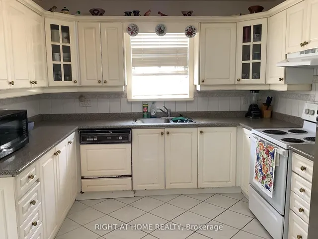 Additional image 20 of 1226 Warden Ave