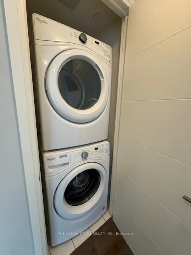 Additional image 12 of 460 Adelaide St Unit 1911