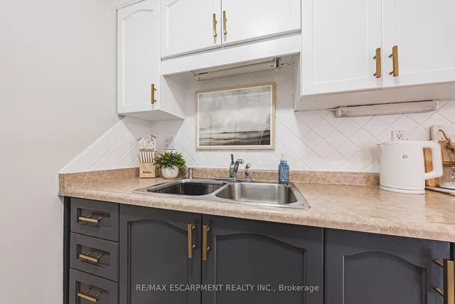 Additional image 14 of 893 Concession St Unit 201