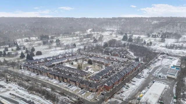 Additional image 34 of 100 Beddoe Dr Unit 110