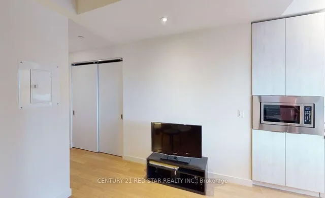 Additional image 19 of 215 Queen St Unit 703