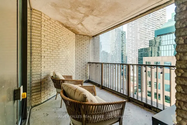 Additional image 23 of 33 Harbour Sq Unit 2440