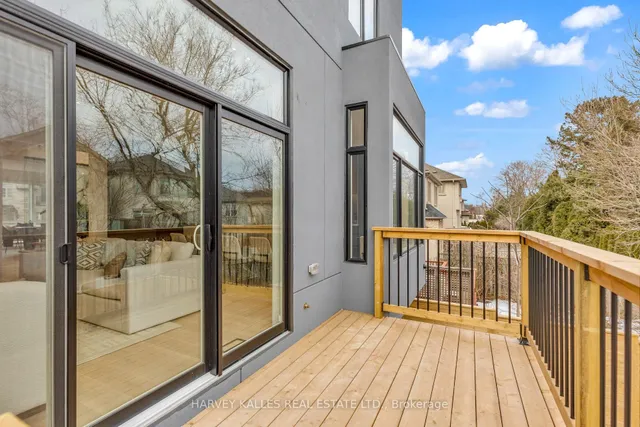 Additional image 48 of 187 Roe Ave