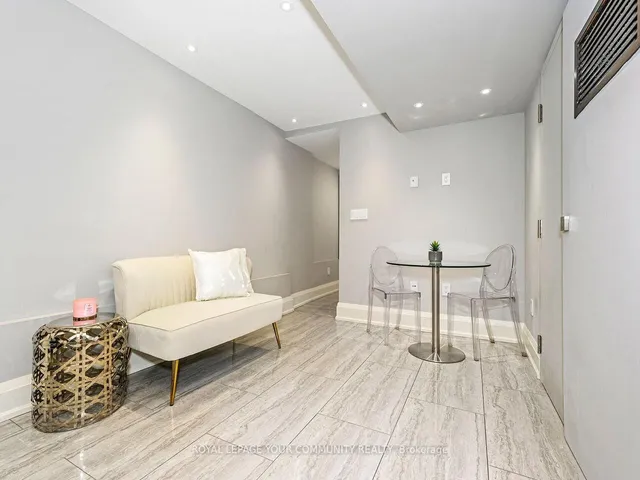 Additional image 29 of 1098 Saint Clarens Ave