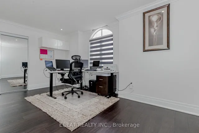 Additional image 35 of 32 Nanaimo Cres