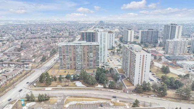 Additional image 43 of 15 Kensington Rd Unit 1209