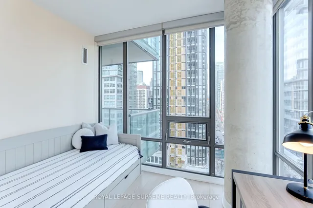 Additional image 23 of 33 Lombard St Unit 1506