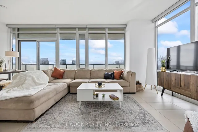 Additional image 12 of 170 Fort York Blvd Unit 2602