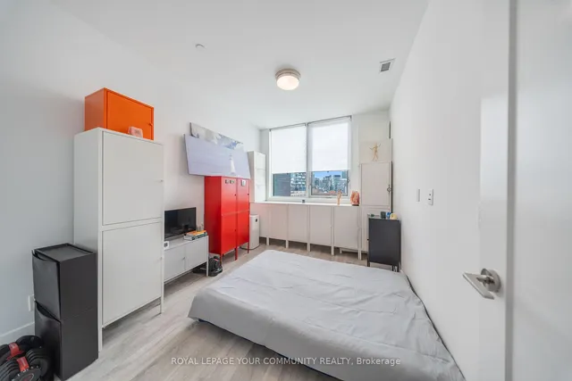 Additional image 22 of 1 Edgewater Dr Unit GPH29