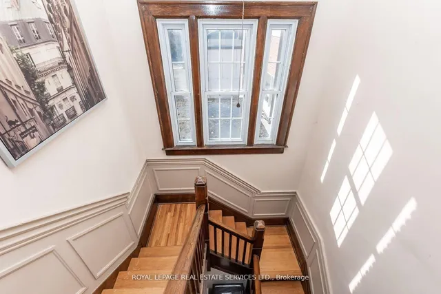 Additional image 4 of 2707 Lake Shore Blvd