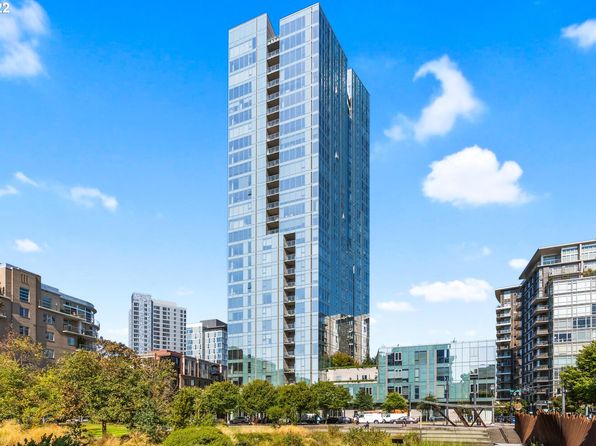 1075 NW Northrup St UNIT 204, Portland, OR 97219