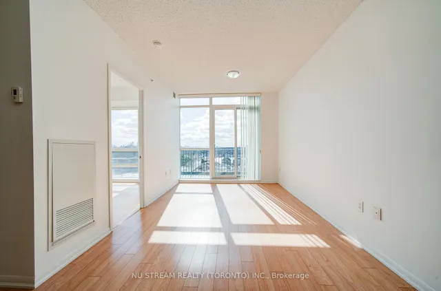 Additional image 21 of 800 Lawrence Ave Unit 812