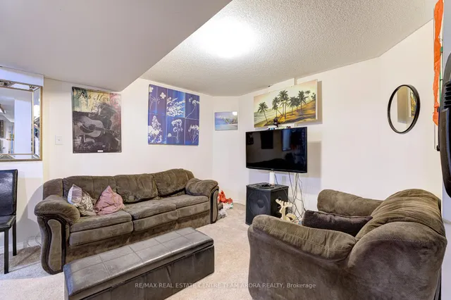 Additional image 36 of 24 Cookview Dr