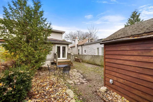 Additional image 38 of 35 Cambrai Ave