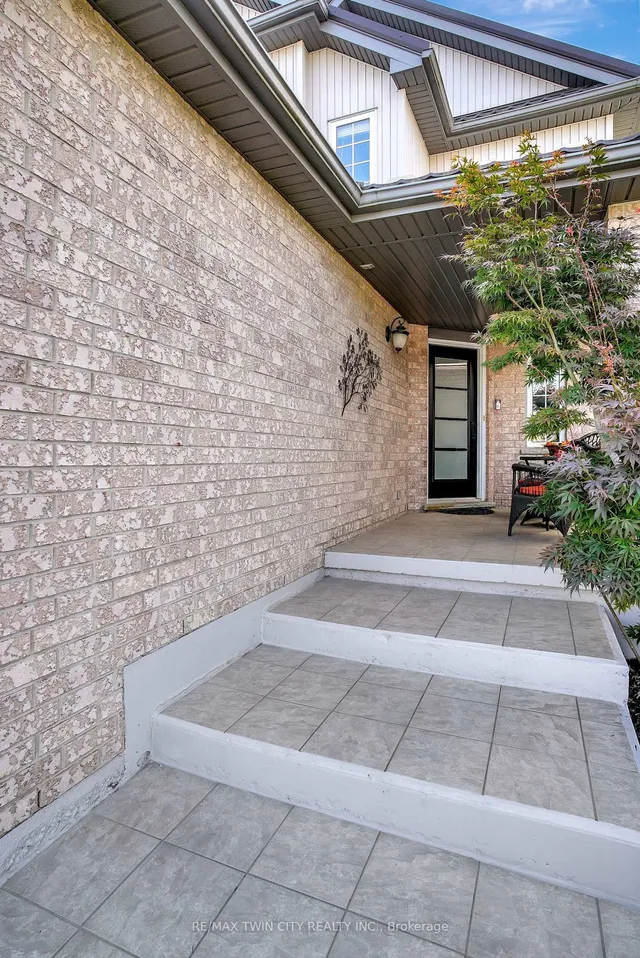 Additional image 2 of 141 Steepleridge St