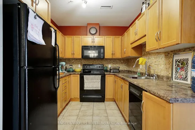 Additional image 6 of 165 Duke St Unit 212