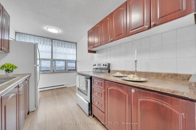 Additional image 22 of 15 Kensington Rd Unit 1209