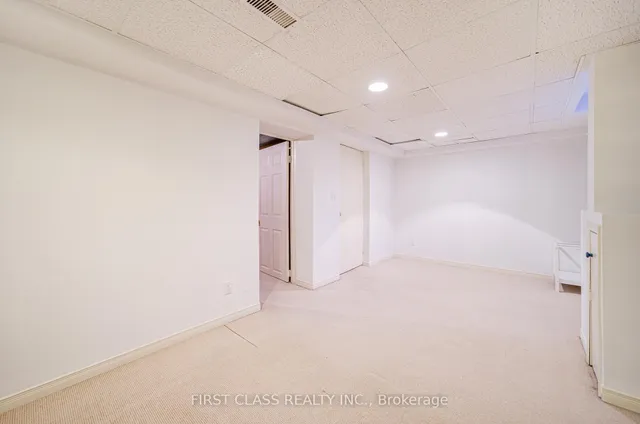 Additional image 34 of 14 Foursome Cres