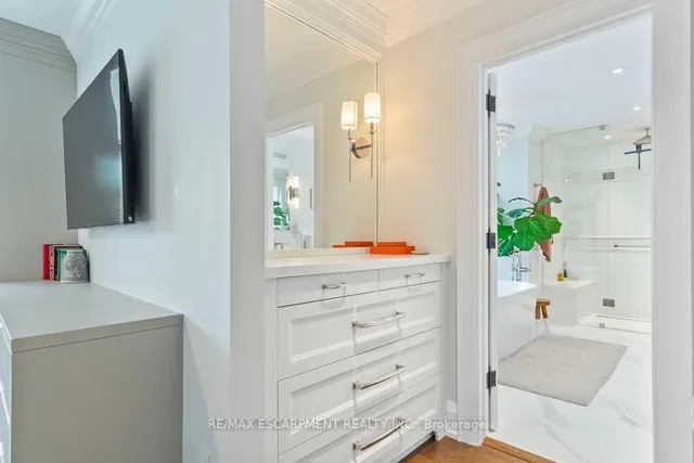 Additional image 23 of 534 Emerald St