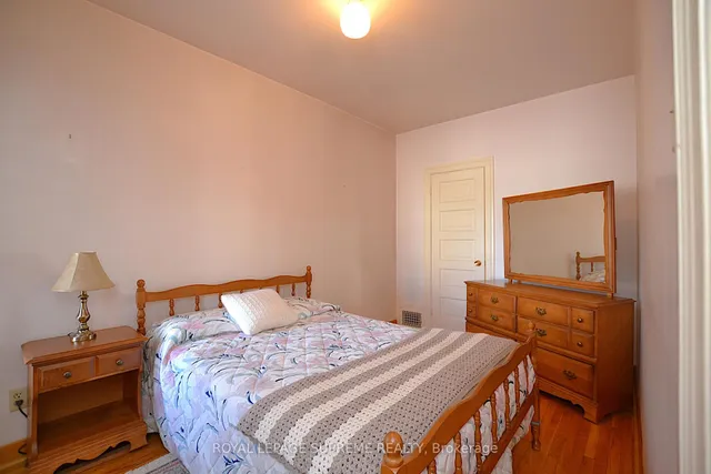 Additional image 12 of 24 Muir Ave