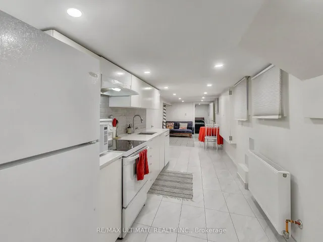 Additional image 21 of 1652 Dufferin St