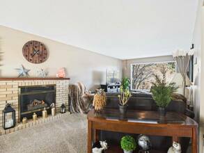 Additional image 4 of 5716-48B Avenue