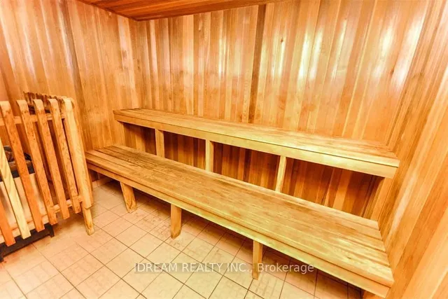 Additional image 34 of 3700 Kaneff Cres Unit 202