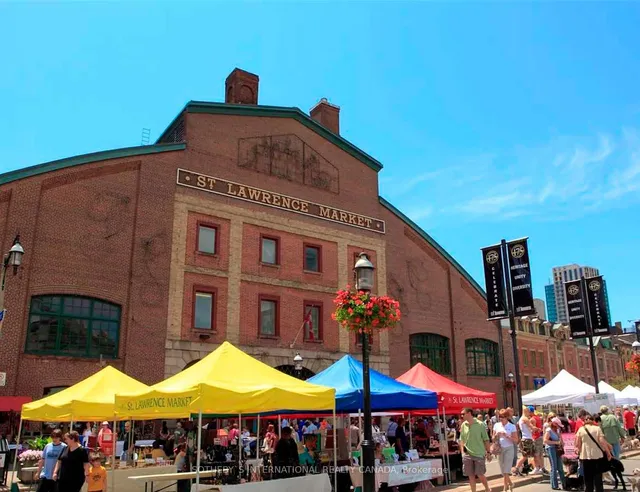 Additional image 19 of 105 George St Unit 812