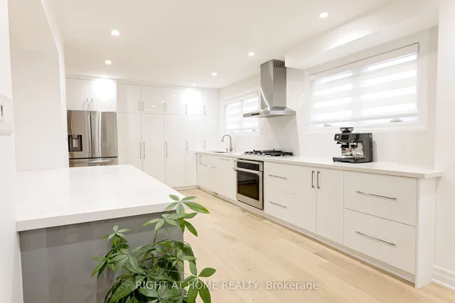 Additional image 12 of 22 Silverthorne Bush Dr