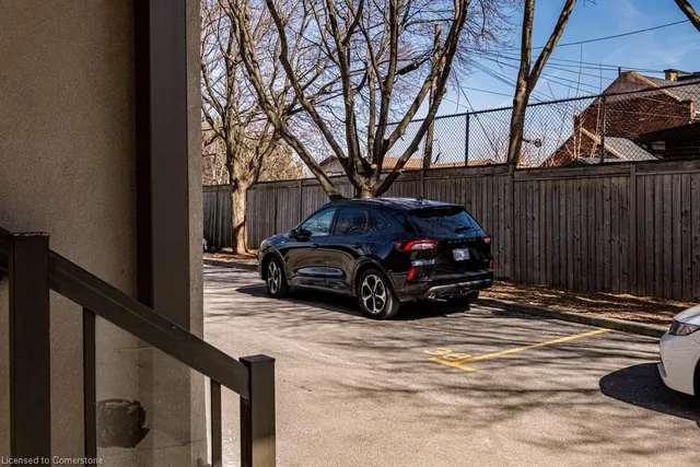 Additional image 42 of 50 Murray St Unit 201