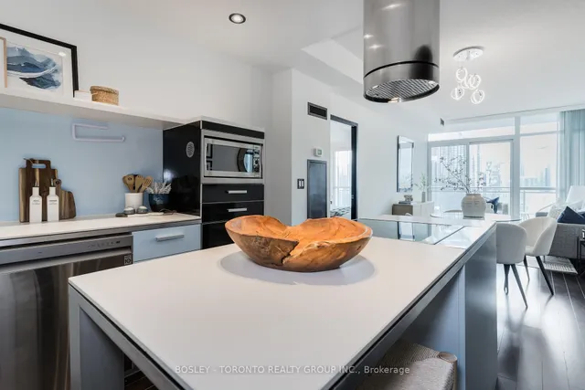 Additional image 16 of 38 Dan Leckie Way Unit 3011