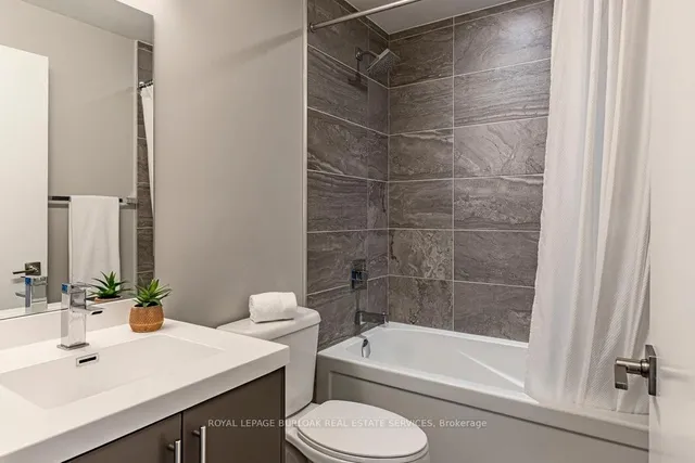 Additional image 25 of 2093 Fairview St Unit 902