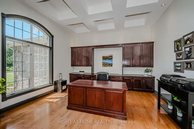 Additional image 6 of 10635 First Line