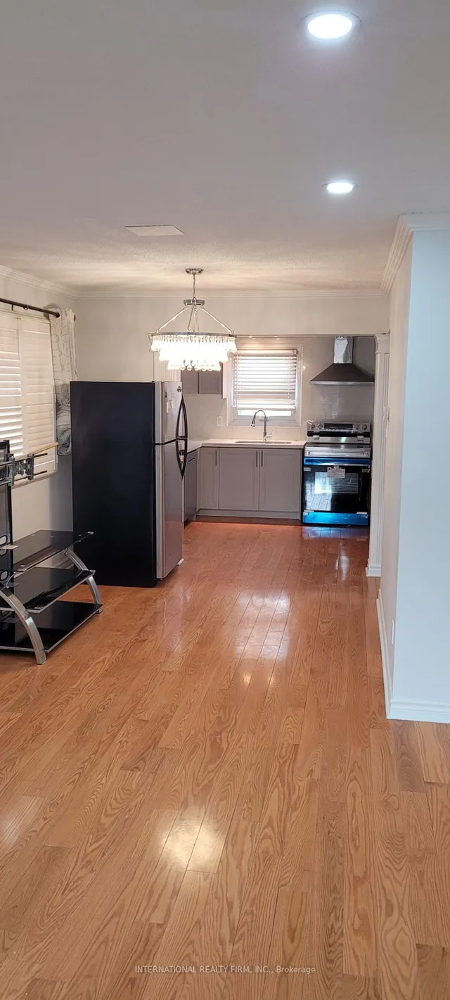 Additional image 34 of 27 Charcoal Dr