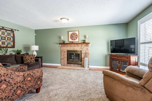 Additional image 17 of 35 Republic Ave