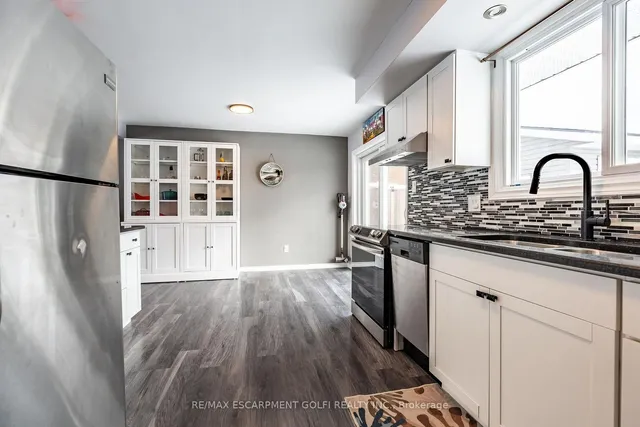 Additional image 14 of 157 Fielding Cres