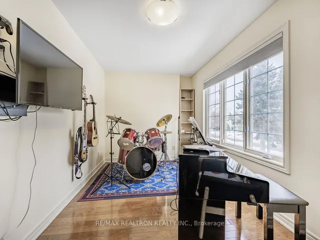 Additional image 28 of 26 Eriksdale Rd