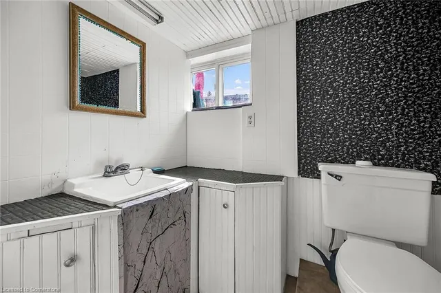 Additional image 33 of 940 Mohawk Rd