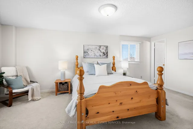 Additional image 20 of 3264 Mead Cres