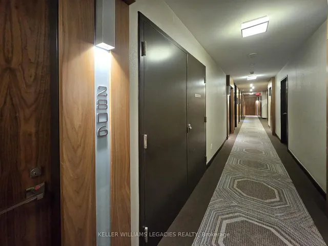 Additional image 9 of 36 Park Lawn Rd Unit 2806