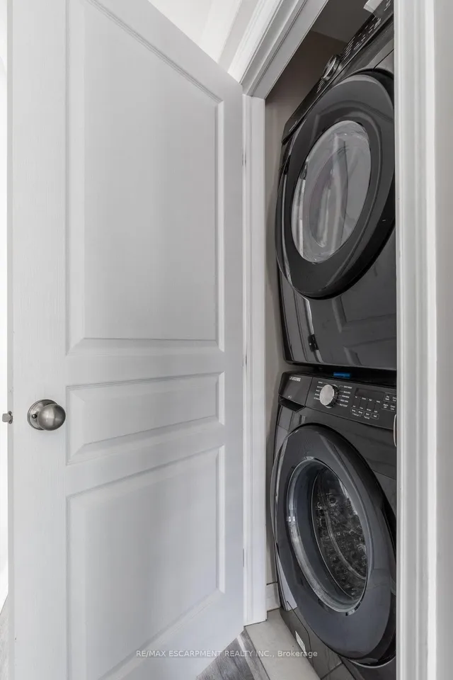 Additional image 27 of 74 Edenrock Dr