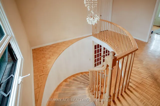 Additional image 30 of 28 Wilkins Dr