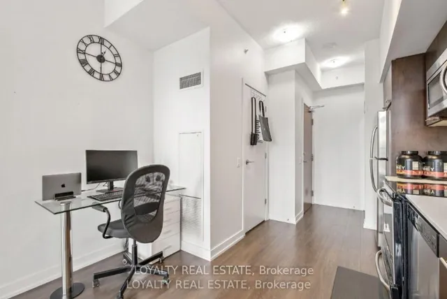 Additional image 4 of 2200 Lakeshore Blvd Unit 3006